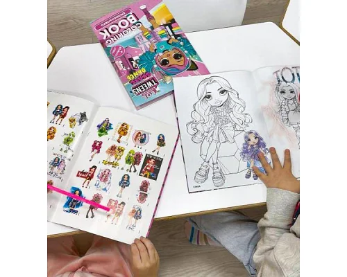 Книжка-розмальовка зі стікерами Fashion Show Missy Frost 21x29 Ідейка (LCB3)