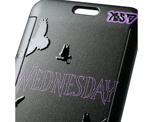 Бейдж-брелок вертикальний Yes Wednesday слайдер (940423)